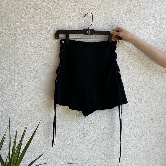 MISSGUIDED SUEDE HIGH-WAISTED SHORTS - Picture 3 of 4